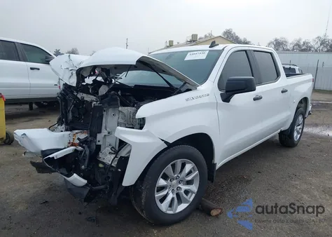 2021 Chevrolet Silverado 1500 2Wd Short Bed Custom z USA, uszkodzony, nr VIN 3GCPWBEKXMG265674